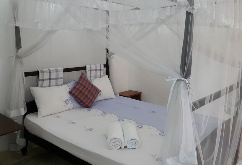 Riverside Homestay Apartments