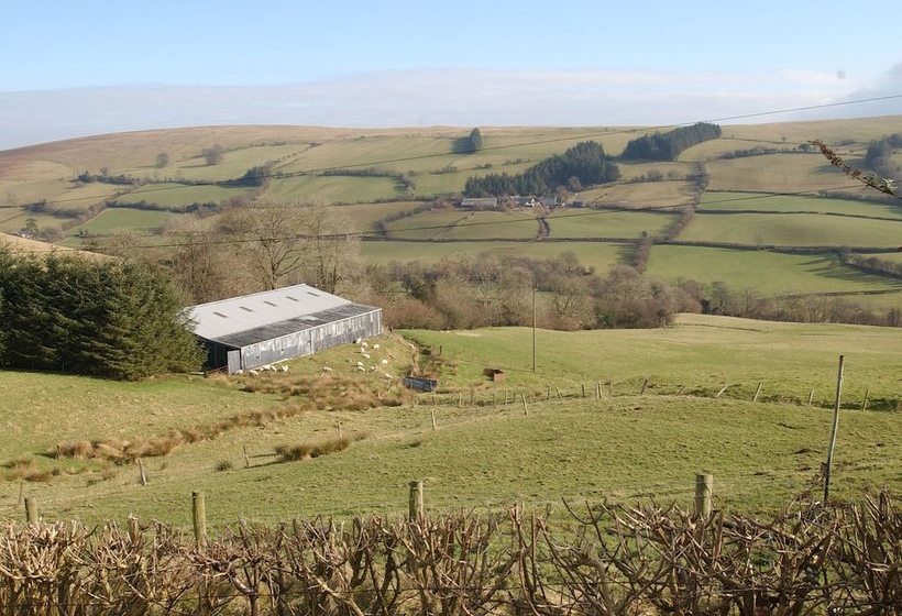 Cottage Consisting Of Luxury Like A Rain Shower And Ideally Situated In Crai