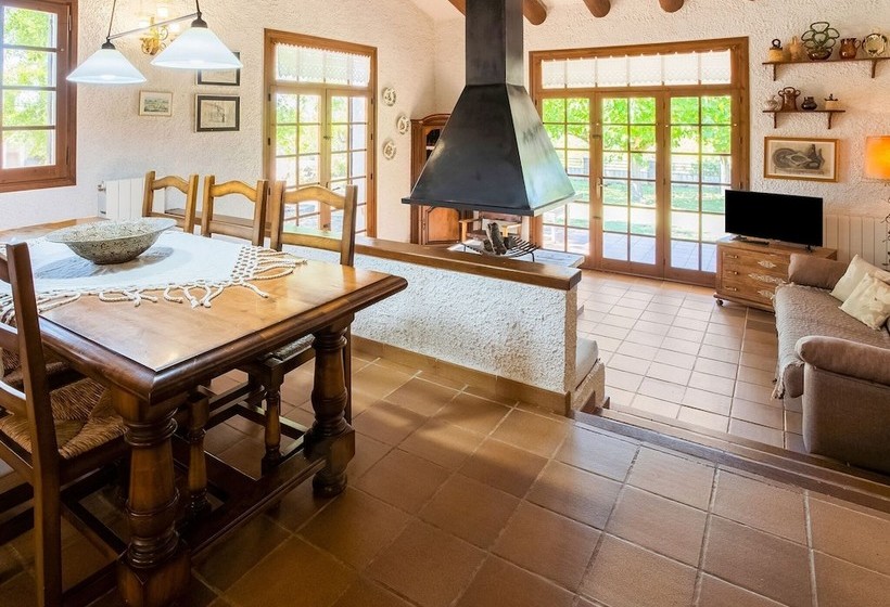 Cottage For A Family Vacation In Montferri With A Private Garden