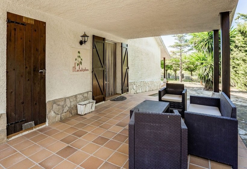 Cottage For A Family Vacation In Montferri With A Private Garden