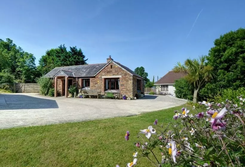 Cozy Cottage In Saint Essey With Terrace