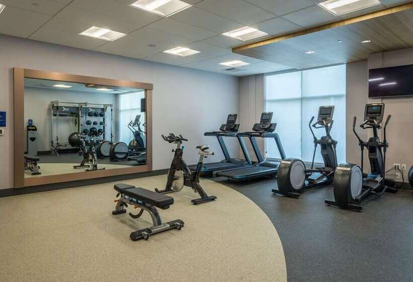 Отель Hilton Garden Inn Memphis East Germantown, Tn