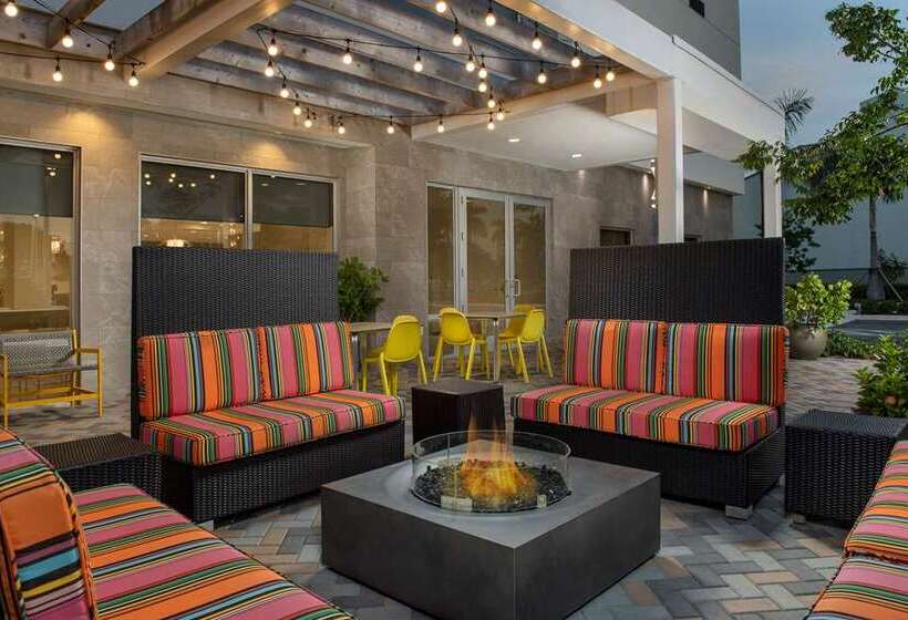 ホテル Home2 Suites By Hilton Miami Doral West Airport