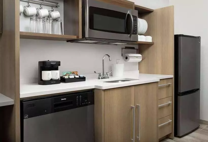 Hotelli Home2 Suites By Hilton Miami Doral West Airport