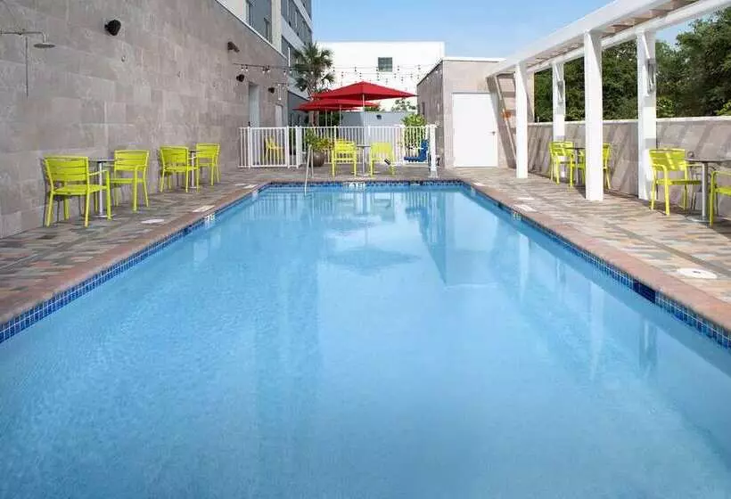 Hotelli Home2 Suites By Hilton Miami Doral West Airport