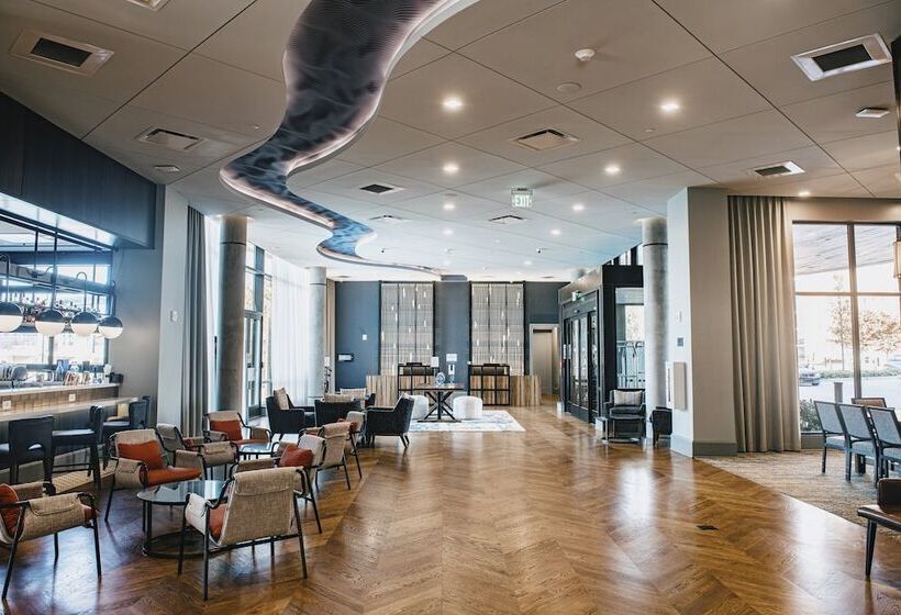 هتل Indigo Columbus At Riverfront Place, An Ihg