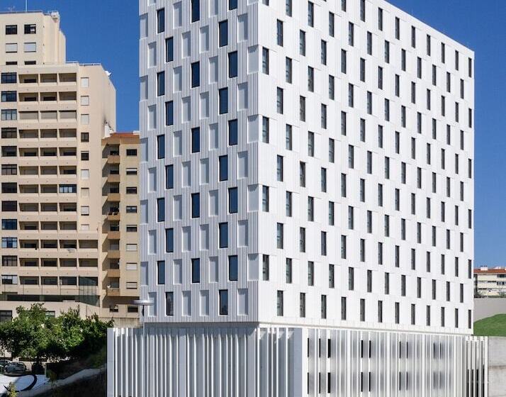 Hotel Moxy Lisboa Oriente