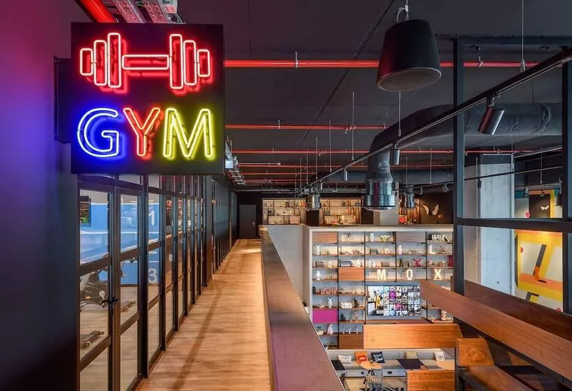 Hotel Moxy Lisboa Oriente