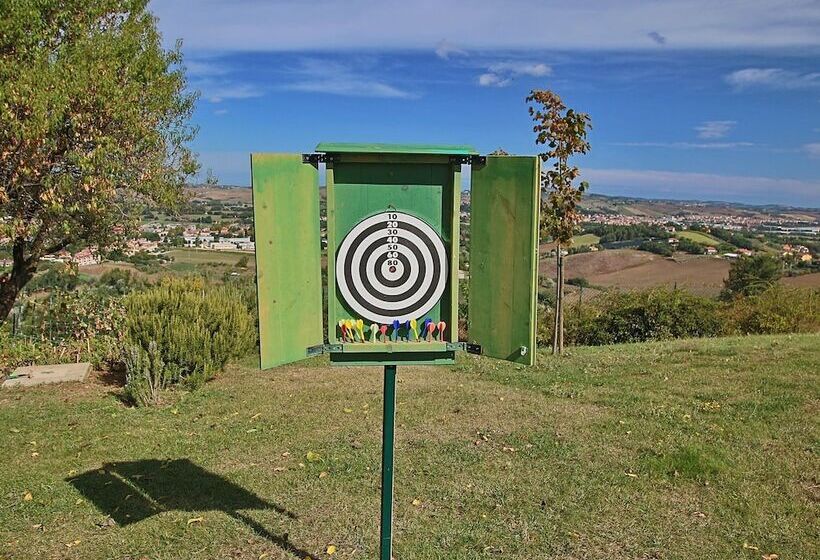 Luxurious Cottage With Swimming Pool In Montelabbate