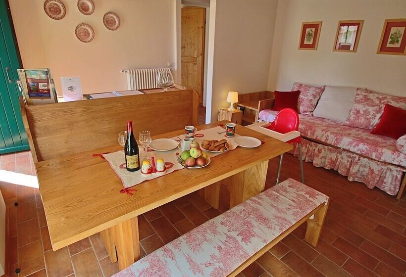 Luxurious Cottage With Swimming Pool In Montelabbate