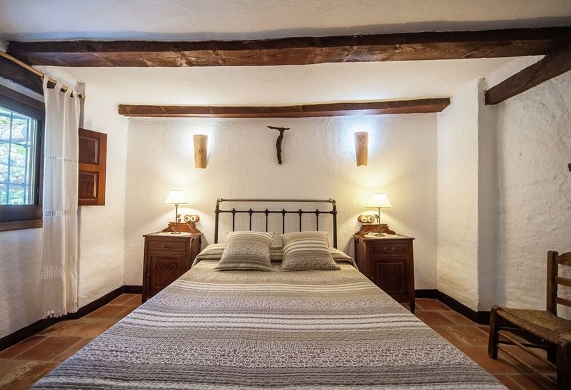 Rustic Cottage In El Padul With Swimming Pool