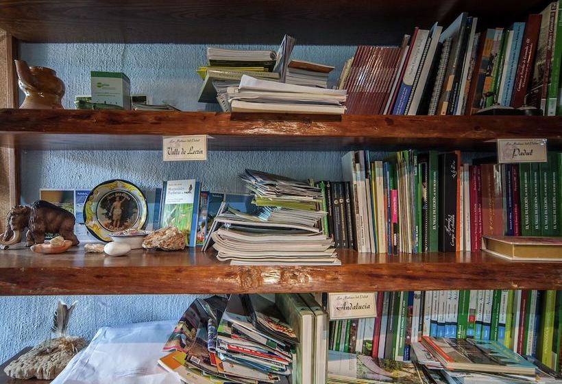 Rustic Cottage In El Padul With Swimming Pool