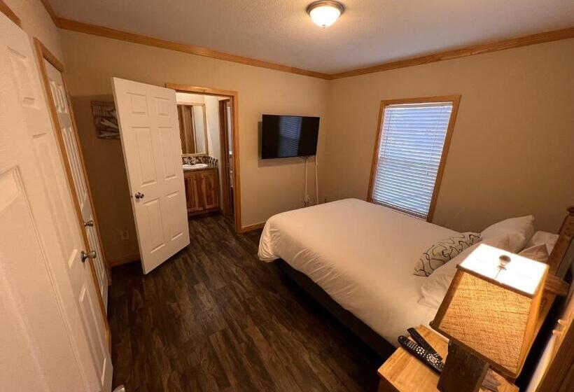 The Hideout Golf Club & Resort