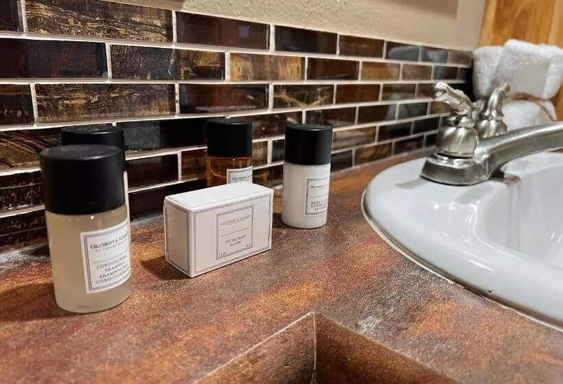 The Hideout Golf Club & Resort