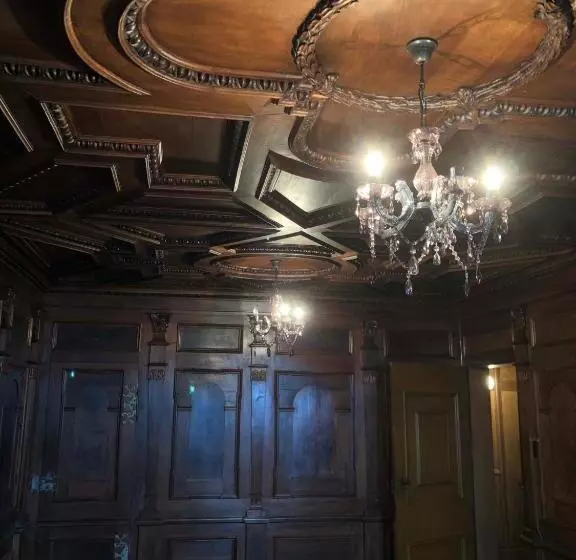 تختخواب و صبحانه Villa Pochon