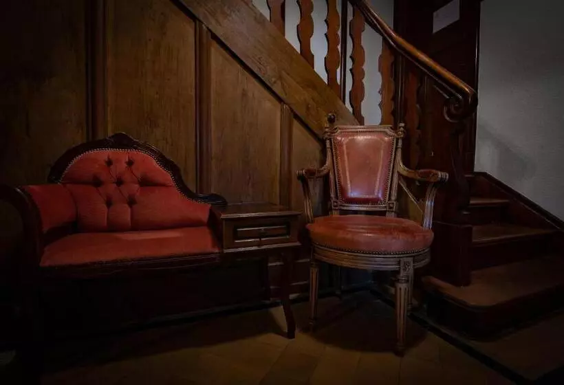 تختخواب و صبحانه Villa Pochon