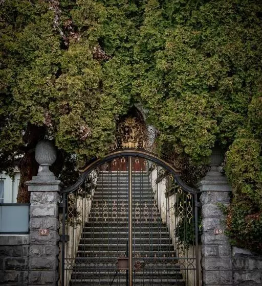 تختخواب و صبحانه Villa Pochon