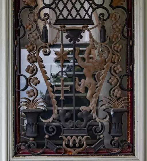 تختخواب و صبحانه Villa Pochon