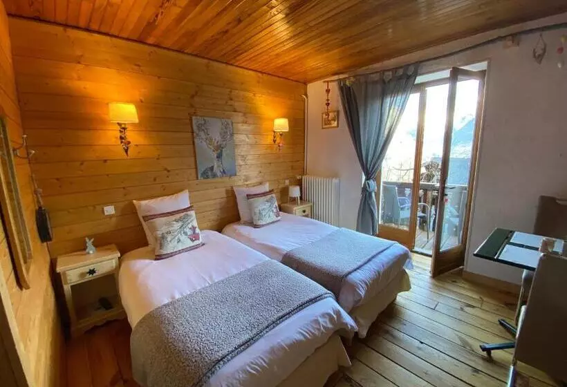 Hotelli Auberge De La Foret