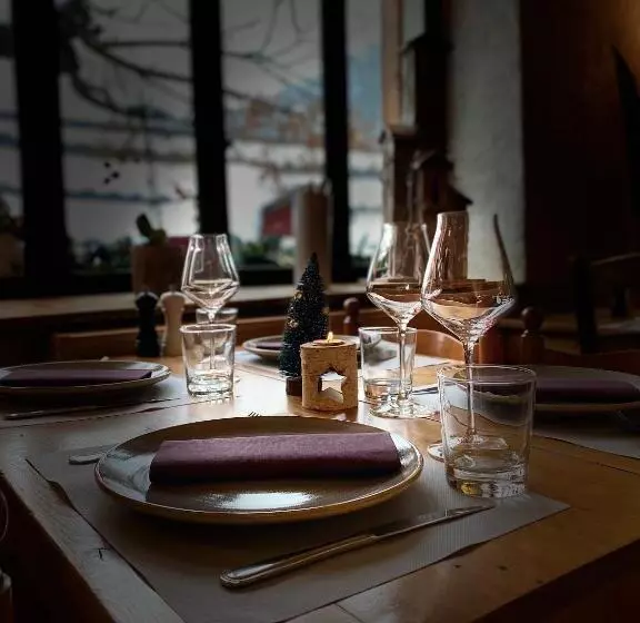 Hotelli Auberge De La Foret