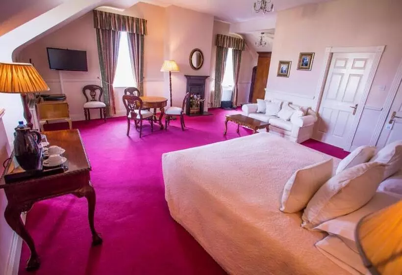 Hotelli Kilcooly S Country House