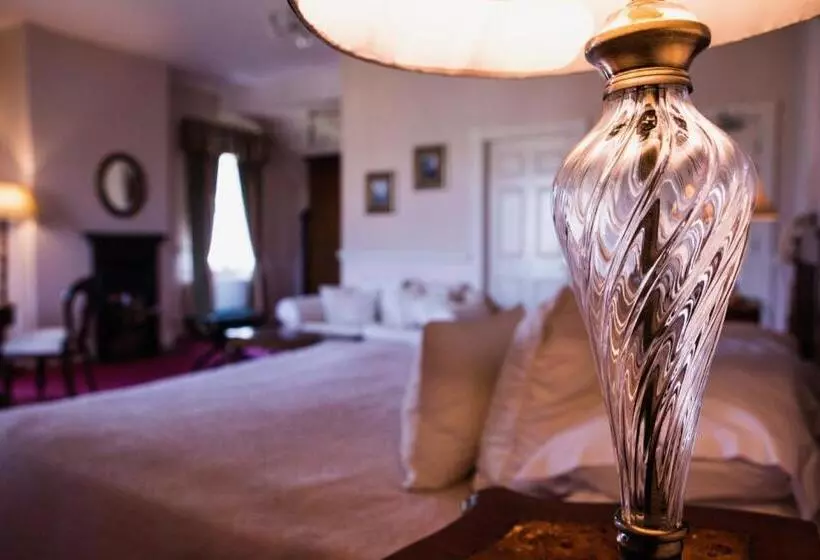 Hotelli Kilcooly S Country House