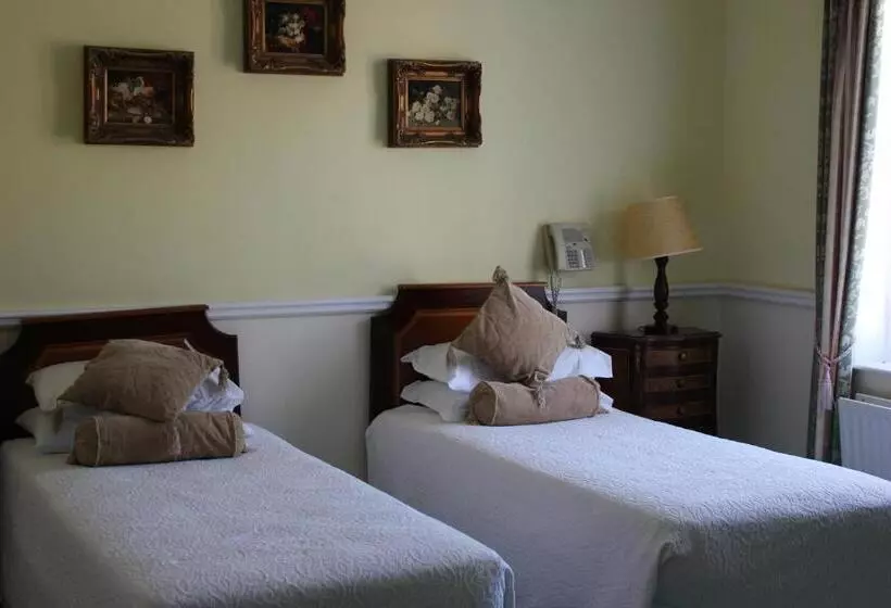 Hotelli Kilcooly S Country House