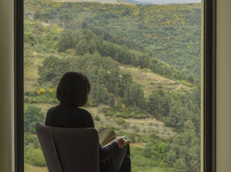 هتل Mw Douro Wine & Spa