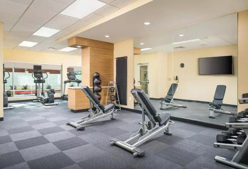 ホテル Towneplace Suites By Marriott Tuscaloosa