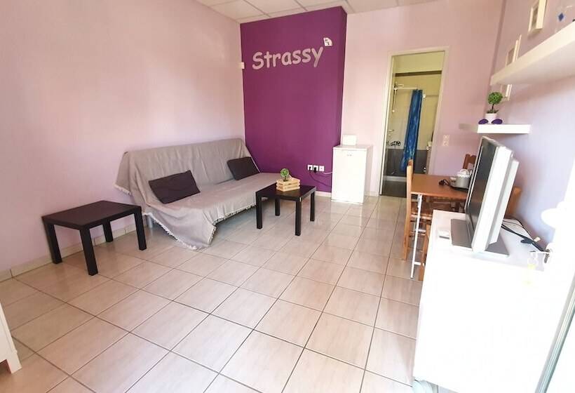 Pensjonat Tk1 George Apartments By The Airport