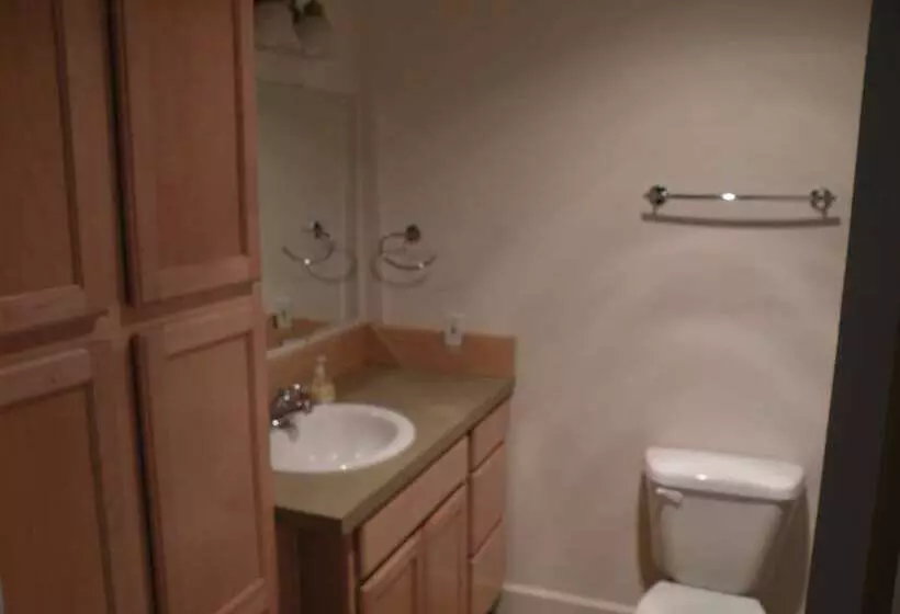 The Cozy Cabin Lapine