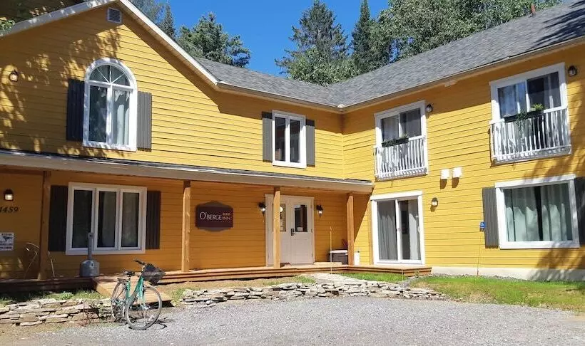 Retkeilymaja Oberge Inn Val David