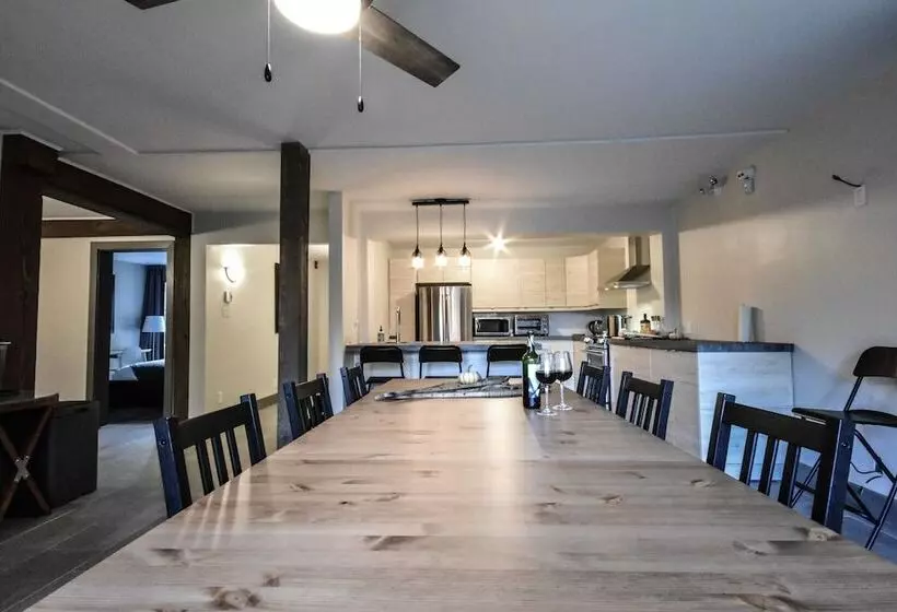 Retkeilymaja Oberge Inn Val David