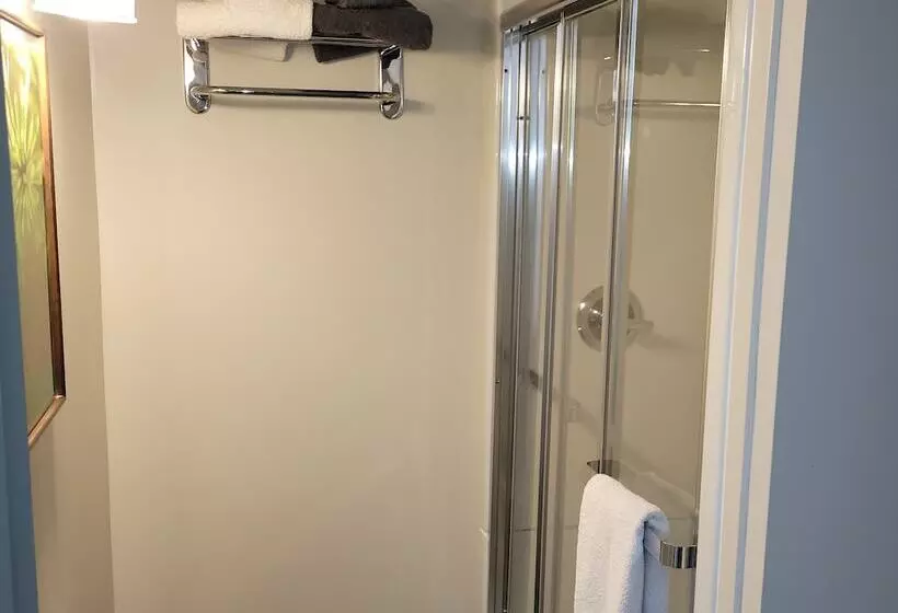 Retkeilymaja Oberge Inn Val David