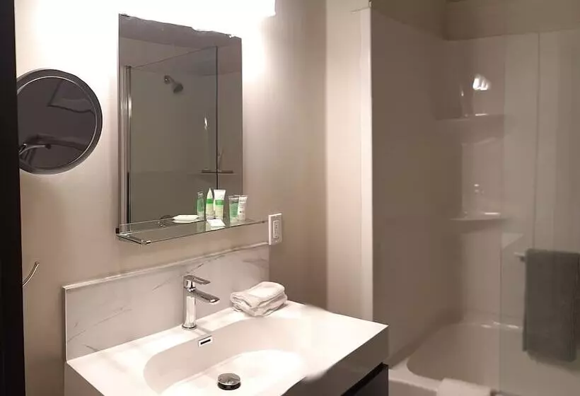 Retkeilymaja Oberge Inn Val David