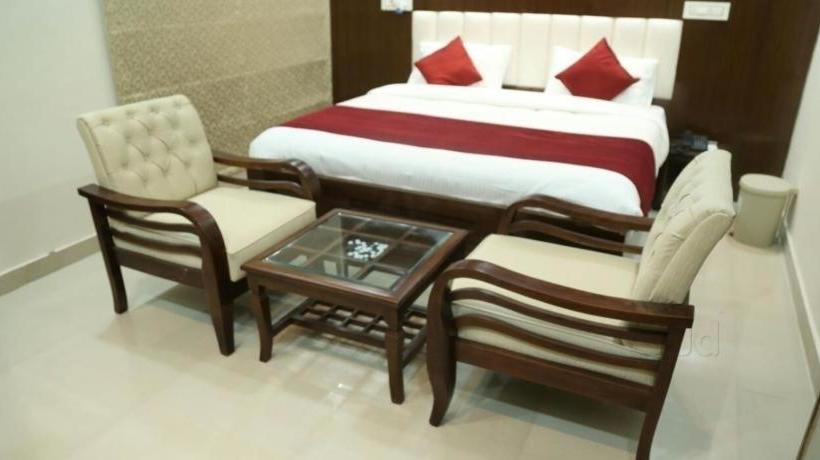 فندق Eurasia Mohali International Airport