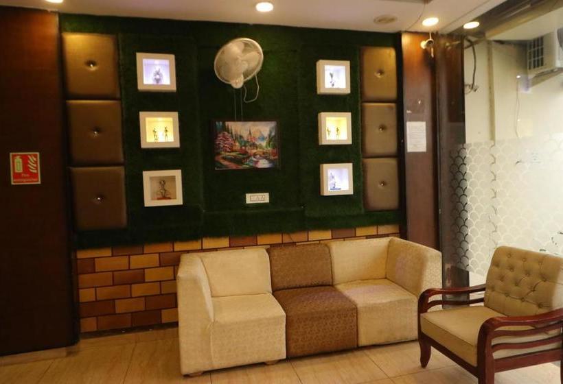 فندق Eurasia Mohali International Airport