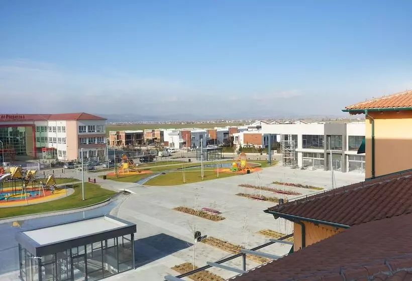 هتل Four Points By Sheraton Prishtina City