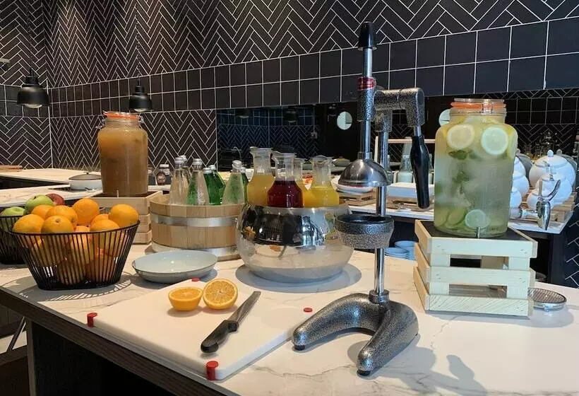 هتل Four Points By Sheraton Prishtina City