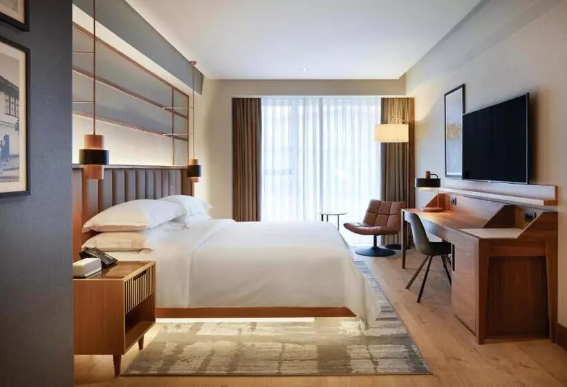 هتل Four Points By Sheraton Prishtina City