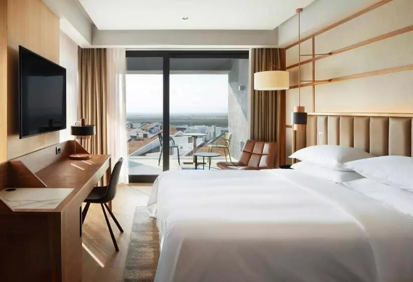 هتل Four Points By Sheraton Prishtina City