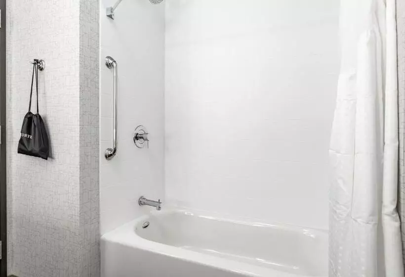 ホテル Holiday Inn Express & Suites   Moundsville, An Ihg