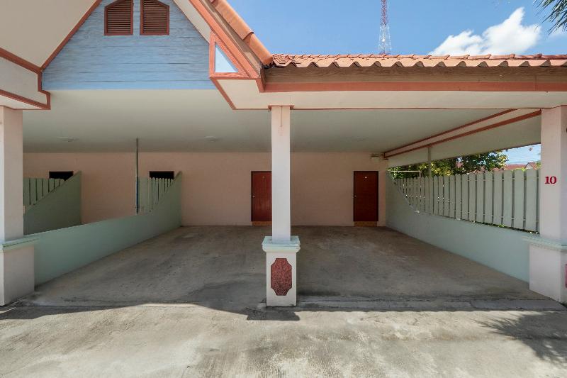 هتل Oyo 1070 Paradise Resort