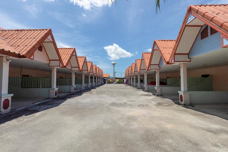 هتل Oyo 1070 Paradise Resort