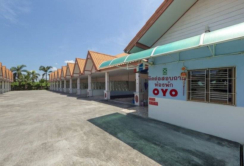 هتل Oyo 1070 Paradise Resort