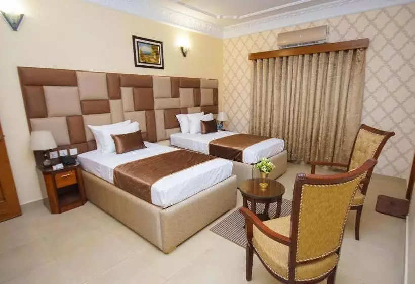 هتل World Inn By Wi