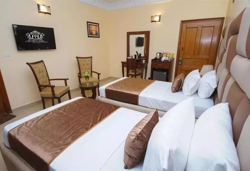 هتل World Inn By Wi