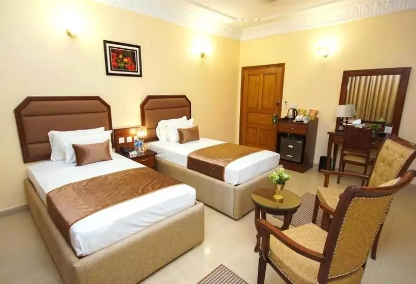 هتل World Inn By Wi