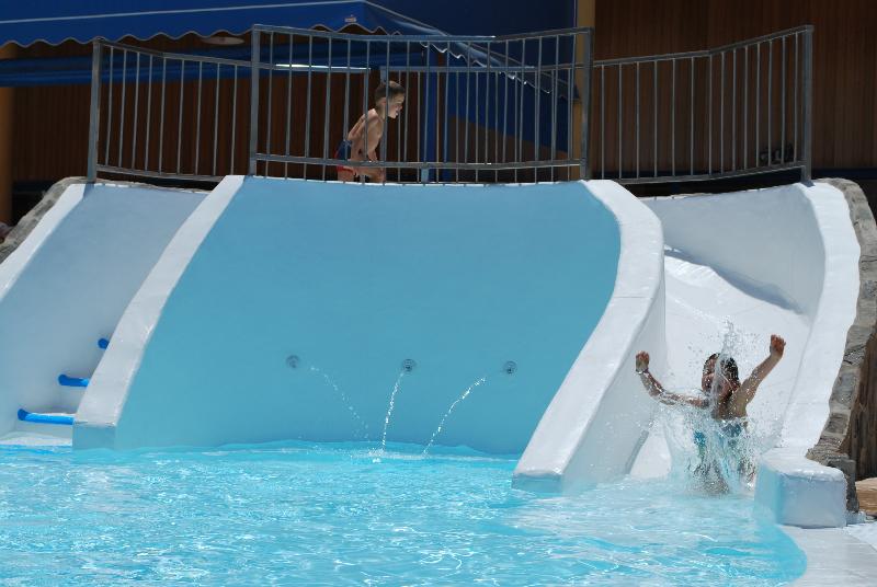 Apartamentos Natural Park