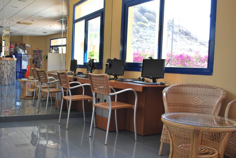 Apartamentos Natural Park